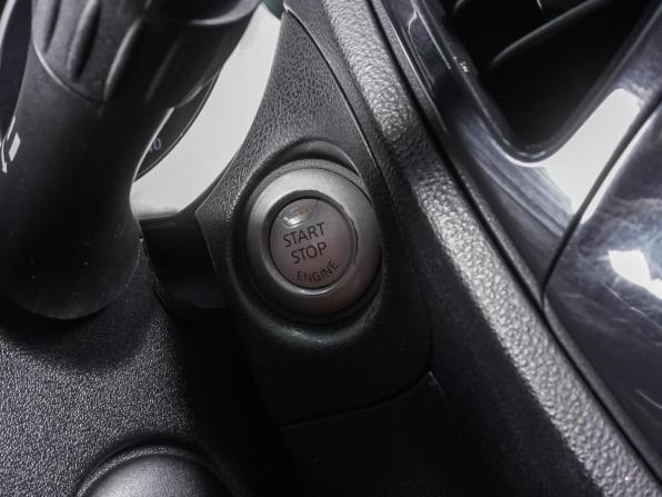 Nissan Juke I с пробегом 2011 года, цена 899 000 рублей, 212239 км, внедорожник, Автокод Объявления
