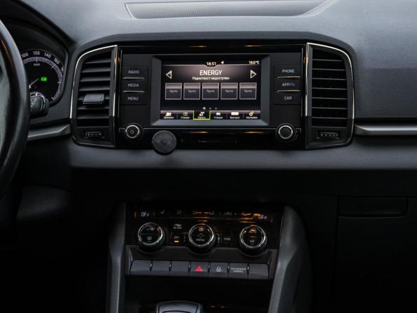Skoda Karoq I с пробегом 2021 года, цена 2 599 000 рублей, 111952 км, внедорожник, Автокод Объявления