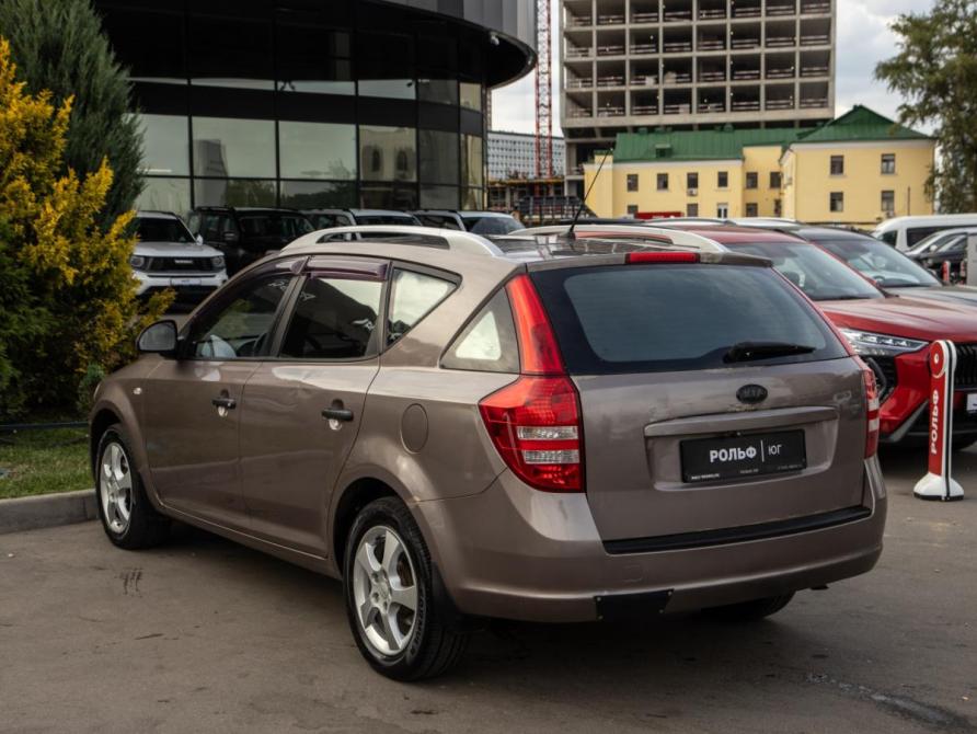 Kia Ceed I Москва  - изображение 6