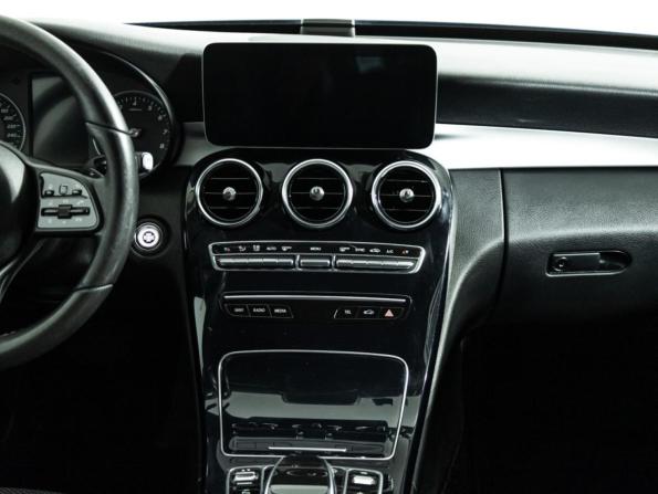 Mercedes-Benz C-Класс IV (W205) Рестайлинг с пробегом 2019 года, цена 2 699 700 рублей, 167632 км, седан, Автокод Объявления