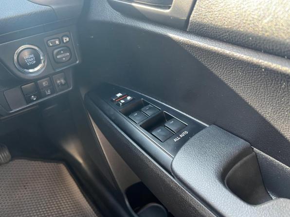Toyota Corolla XI (E160 E170) Рестайлинг 2 с пробегом 2021 года, цена 1 490 000 рублей, 91378 км, универсал, Автокод Объявления
