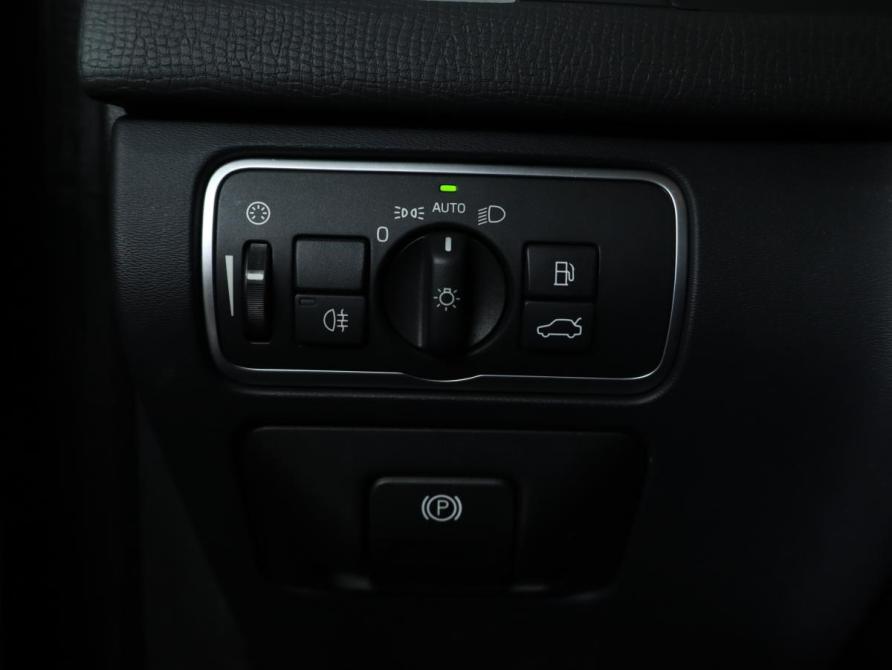 Volvo XC60 I Рестайлинг Москва  - изображение 18
