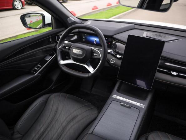 Geely Preface I с пробегом 2024 года, цена 2 499 000 рублей, 21267 км, седан, Автокод Объявления