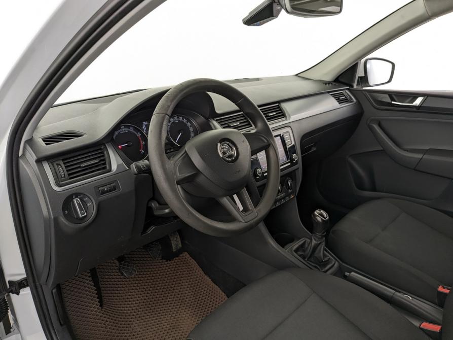 Skoda Rapid I Рестайлинг Москва  - изображение 16
