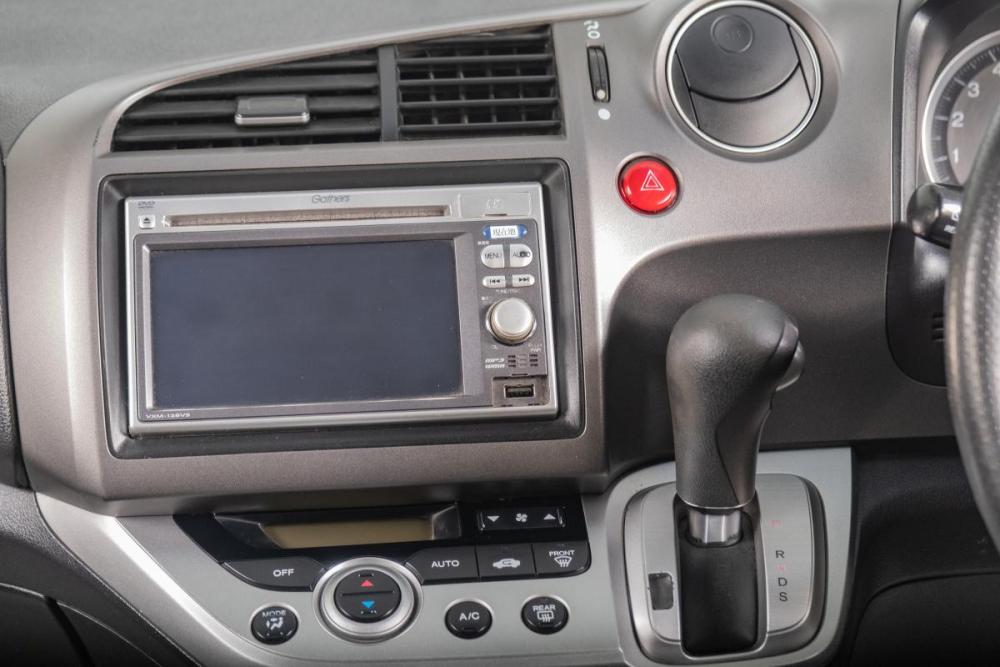 Honda Stream II Рестайлинг Томск  - изображение 15