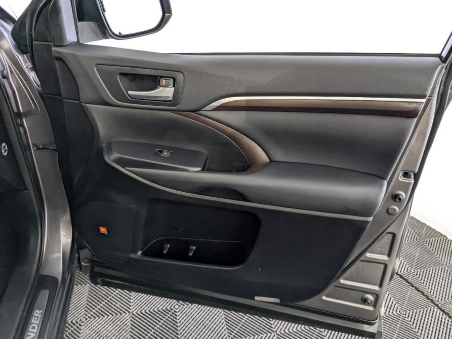 Toyota Highlander III (XU50) Москва  - изображение 23