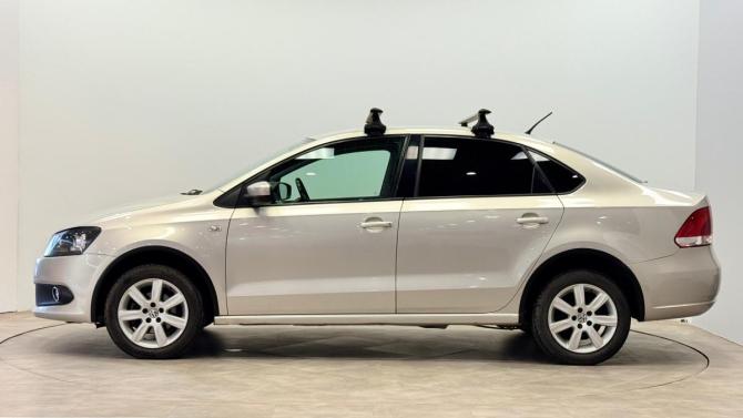 Volkswagen Polo V с пробегом 2014 года, цена 530 000 рублей, 325353 км, седан, Автокод Объявления