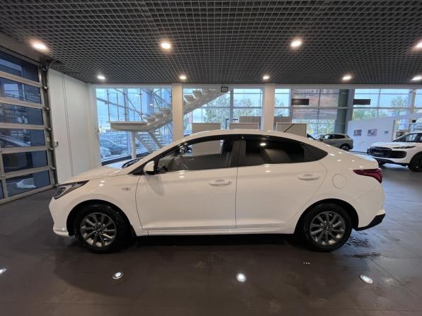 Hyundai Solaris II Рестайлинг с пробегом 2022 года, цена 1 700 000 рублей, 86046 км, седан, Автокод Объявления
