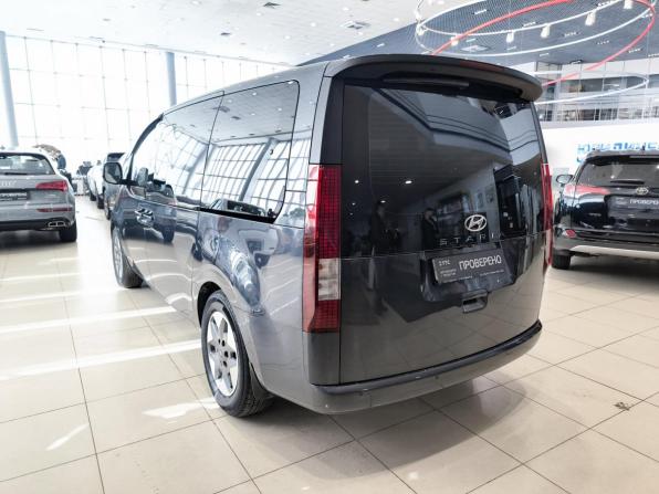 Hyundai Staria I с пробегом 2021 года, цена 4 080 000 рублей, 133355 км, минивэн, Автокод Объявления