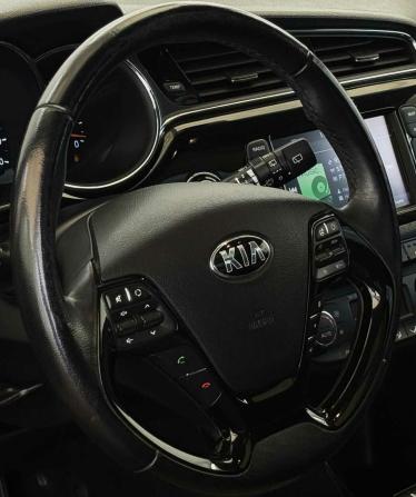 Kia Ceed II Рестайлинг с пробегом 2015 года, цена 1 440 000 рублей, 55012 км, хэтчбек, Автокод Объявления