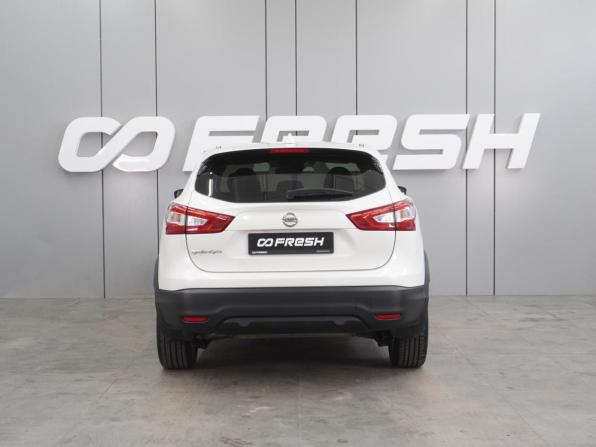 Nissan Qashqai II с пробегом 2017 года, цена 1 649 000 рублей, 173402 км, внедорожник, Автокод Объявления