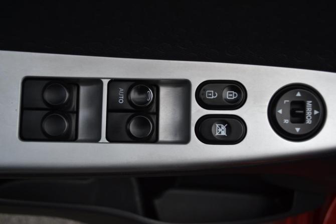 Hyundai Solaris I с пробегом 2012 года, цена 750 000 рублей, 171560 км, хэтчбек, Автокод Объявления