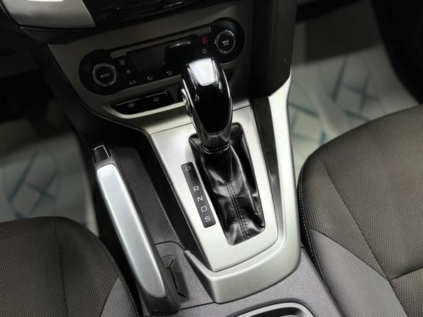 Ford Focus III с пробегом 2012 года, цена 800 000 рублей, 124563 км, хэтчбек, Автокод Объявления