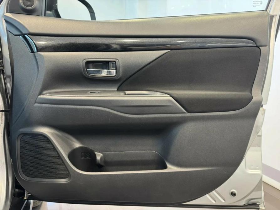Mitsubishi Outlander III Рестайлинг 3 Подольск  - изображение 12