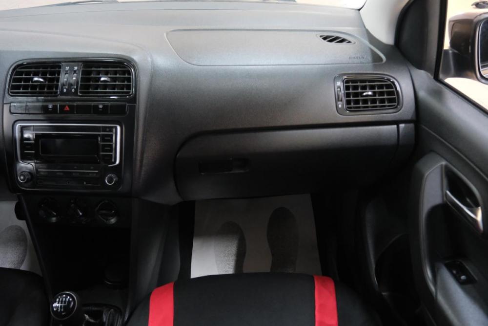 Volkswagen Polo V Рестайлинг Омск  - изображение 19