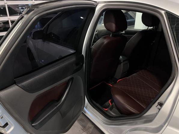 Ford Focus II с пробегом 2007 года, цена 380 000 рублей, 330710 км, седан, Автокод Объявления