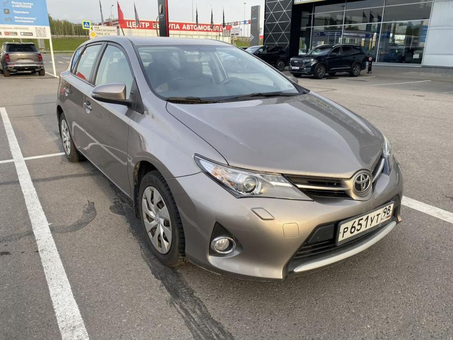 Toyota Auris II Санкт-Петербург  - изображение 2