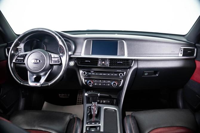 Kia Optima IV с пробегом 2018 года, цена 1 959 000 рублей, 220000 км, седан, Автокод Объявления