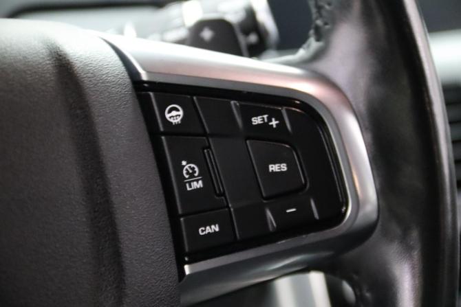 Land Rover Discovery Sport I с пробегом 2018 года, цена 2 395 950 рублей, 134195 км, внедорожник, Автокод Объявления