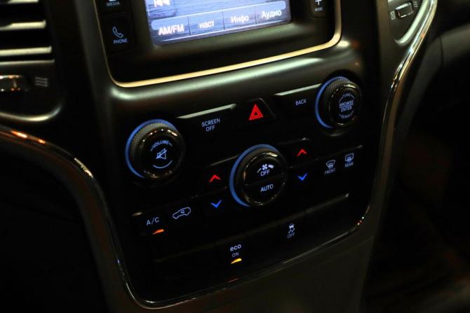 Jeep Grand Cherokee IV (WK2) Рестайлинг с пробегом 2013 года, цена 2 150 000 рублей, 179576 км, внедорожник, Автокод Объявления