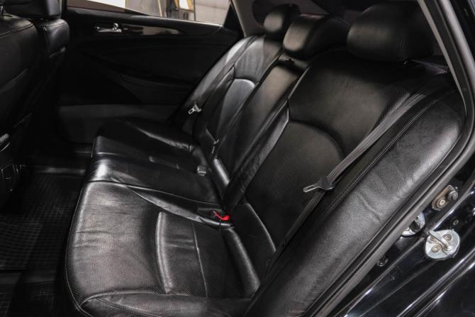 Hyundai Sonata VI (YF) с пробегом 2011 года, цена 1 199 000 рублей, 288000 км, седан, Автокод Объявления