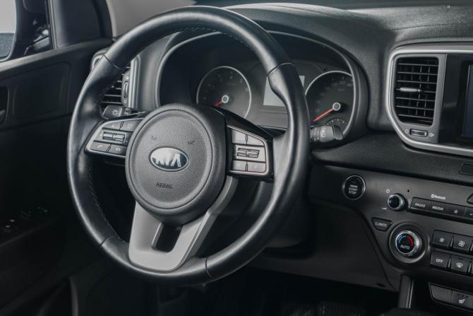 Kia Sportage IV Рестайлинг с пробегом 2019 года, цена 2 259 000 рублей, 110000 км, внедорожник, Автокод Объявления