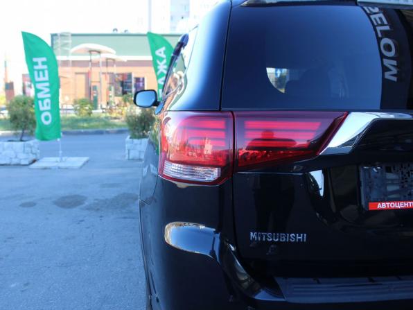 Mitsubishi Outlander III Рестайлинг 3 с пробегом 2018 года, цена 1 929 000 рублей, 138160 км, внедорожник, Автокод Объявления