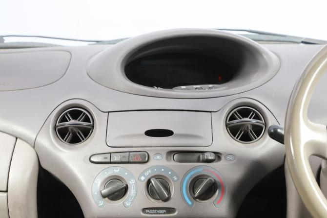 Toyota Platz с пробегом 2002 года, цена 349 000 рублей, 238000 км, седан, Автокод Объявления