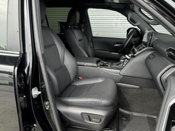 Toyota Land Cruiser 300 Series с пробегом 2025 года, цена 14 550 000 рублей, 9331 км, внедорожник, Автокод Объявления