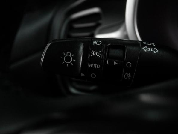 Kia Rio IV Рестайлинг с пробегом 2021 года, цена 1 719 000 рублей, 62435 км, седан, Автокод Объявления