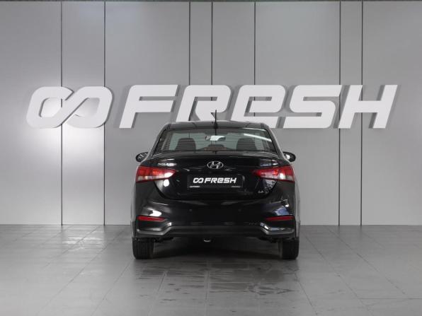 Hyundai Solaris II с пробегом 2018 года, цена 1 598 000 рублей, 100384 км, седан, Автокод Объявления