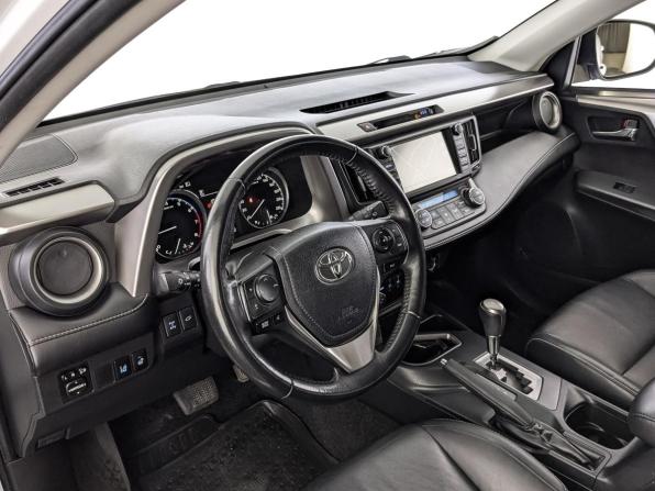 Toyota RAV4 IV (XA40) Рестайлинг с пробегом 2019 года, цена 2 670 000 рублей, 154437 км, внедорожник, Автокод Объявления