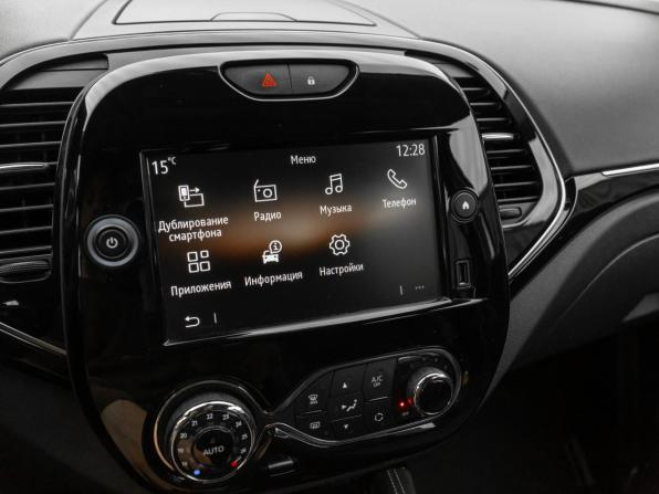 Renault Kaptur I Рестайлинг с пробегом 2021 года, цена 1 920 000 рублей, 64520 км, внедорожник, Автокод Объявления