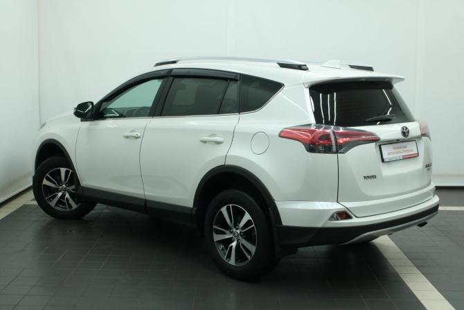Toyota RAV4 IV (XA40) Рестайлинг с пробегом 2016 года, цена 2 597 000 рублей, 105969 км, внедорожник, Автокод Объявления