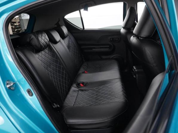 Toyota Aqua I Рестайлинг 2 с пробегом 2018 года, цена 1 449 046 рублей, 143307 км, хэтчбек, Автокод Объявления