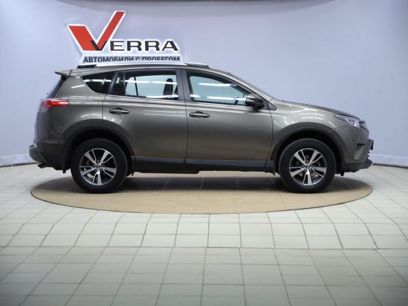 Toyota RAV4 IV (XA40) Рестайлинг с пробегом 2018 года, цена 2 630 000 рублей, 109428 км, внедорожник, Автокод Объявления