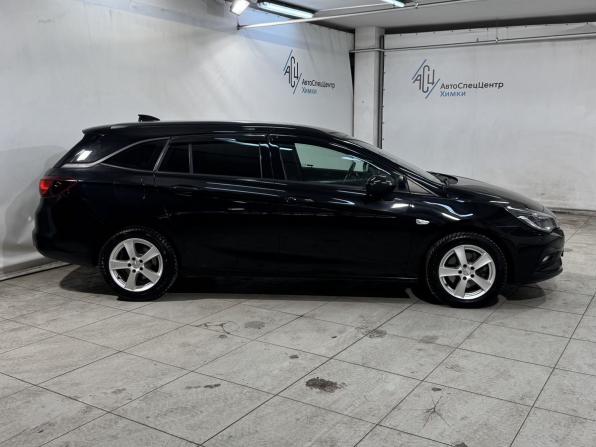 Opel Astra K с пробегом 2018 года, цена 1 299 800 рублей, 156000 км, универсал, Автокод Объявления