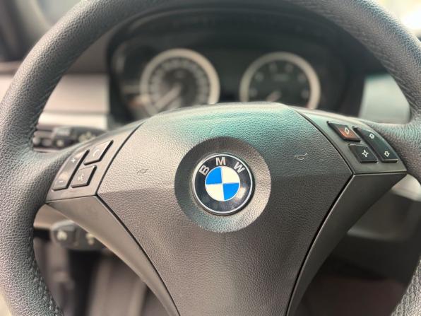 BMW 5 серии V (E60/E61) с пробегом 2004 года, цена 939 000 рублей, 379272 км, седан, Автокод Объявления