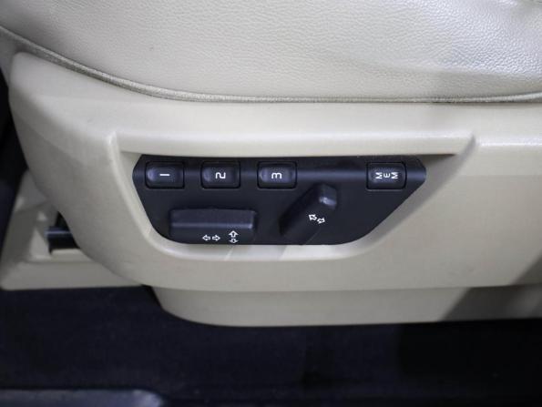 Land Rover Freelander II Рестайлинг с пробегом 2011 года, цена 1 489 000 рублей, 222696 км, внедорожник, Автокод Объявления