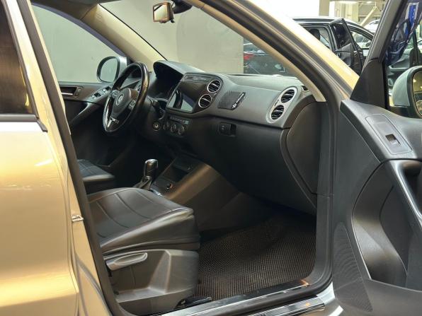 Volkswagen Tiguan I Рестайлинг с пробегом 2016 года, цена 1 497 000 рублей, 155000 км, внедорожник, Автокод Объявления