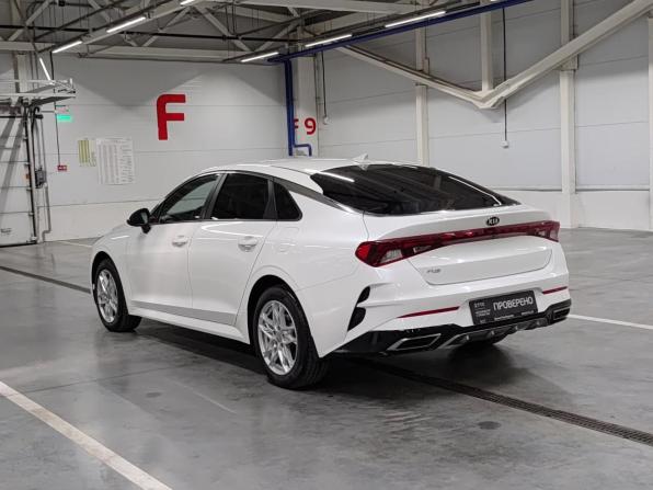 Kia K5 III с пробегом 2021 года, цена 2 100 000 рублей, 97928 км, седан, Автокод Объявления