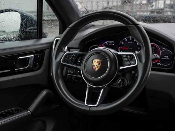 Porsche Cayenne III с пробегом 2018 года, цена 5 530 000 рублей, 106902 км, внедорожник, Автокод Объявления