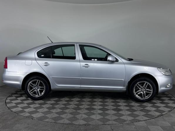 Skoda Octavia II (A5) Рестайлинг с пробегом 2011 года, цена 1 198 000 рублей, 97280 км, лифтбек, Автокод Объявления