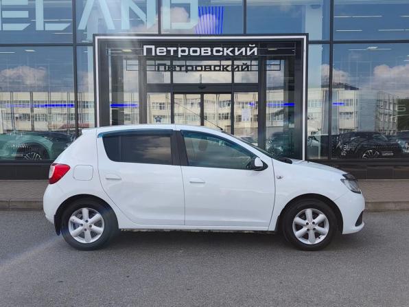 Renault Sandero II с пробегом 2016 года, цена 590 000 рублей, 149870 км, хэтчбек, Автокод Объявления