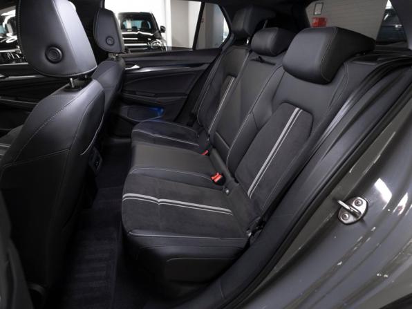 Volkswagen Golf VIII с пробегом 2022 года, цена 2 750 000 рублей, 75085 км, хэтчбек, Автокод Объявления