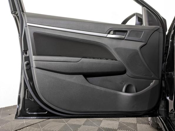 Hyundai Elantra VI (AD) Рестайлинг с пробегом 2020 года, цена 1 795 000 рублей, 42520 км, седан, Автокод Объявления