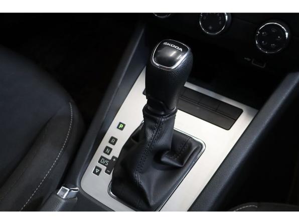 Skoda Octavia III (A7) Рестайлинг с пробегом 2018 года, цена 1 219 600 рублей, 217600 км, лифтбек, Автокод Объявления