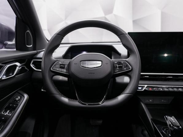 Geely Binyue I Рестайлинг 2 с пробегом 2025 года, цена 2 191 000 рублей, 35600 км, внедорожник, Автокод Объявления