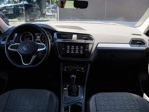 Volkswagen Tiguan II Рестайлинг с пробегом 2021 года, цена 2 899 000 рублей, 77171 км, внедорожник, Автокод Объявления