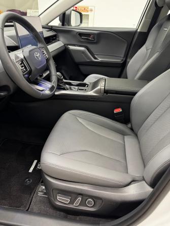 Toyota RAV4 VI (XA60) с пробегом 2026 года, цена 4 250 000 рублей, 11 км, внедорожник, Автокод Объявления